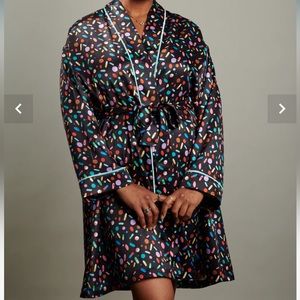 Tuesday of California Sick Day Satin Robe, 2x, NWT (matching sleep mask!)